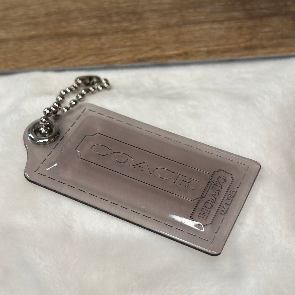 Coach Poppy Acrylic Hangtag - Picture 6 of 6